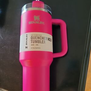 Stanley Cup 40oz Camelia Hot